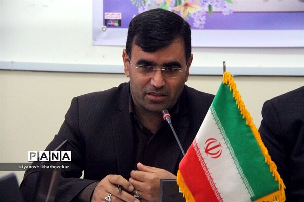 نشست قطبی کارشناسان سازمان دانش آموزی شهرستان های جنوب استان در مهاباد