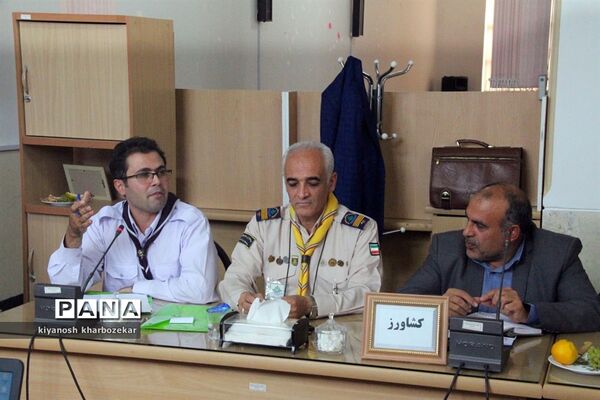 نشست قطبی کارشناسان سازمان دانش آموزی شهرستان های جنوب استان در مهاباد