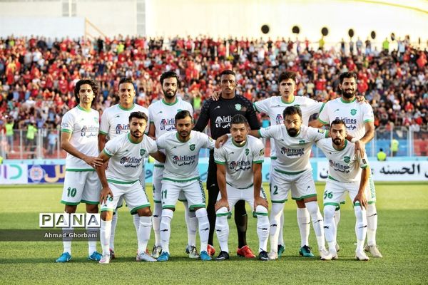 دیدار تیم های نساجی مازندران و ماشین‌سازی تبریز