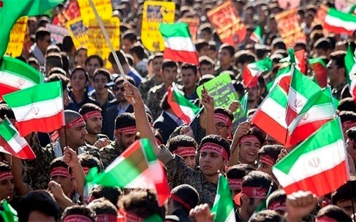 روزسیزدهم آبان نماد وحدت و همبستگی در قبال استکبار است‌