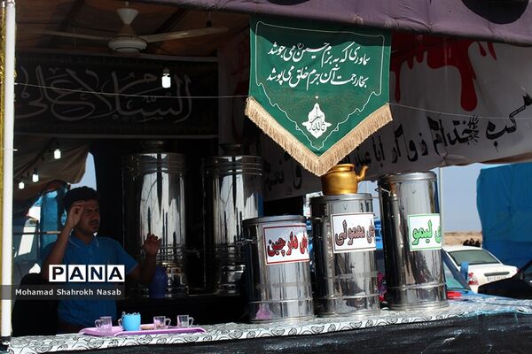 خدمات رسانی به زائرین اربعین در مرز شلمچه