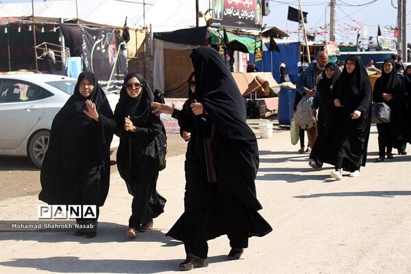 خدمات رسانی به زائرین اربعین در مرز شلمچه