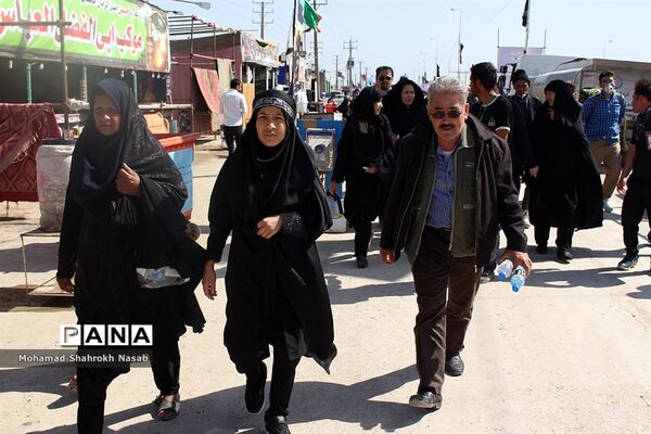 خدمات رسانی به زائرین اربعین در مرز شلمچه