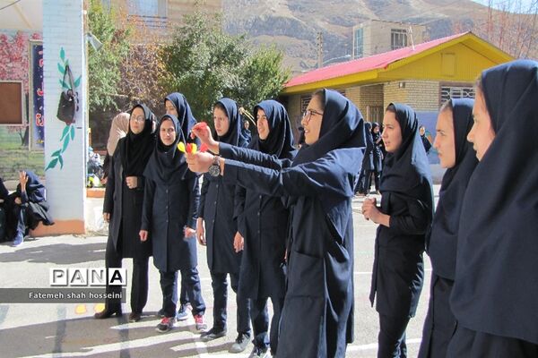 برگزاری مراسم افتتاحیه المپیاد ورزشی درون مدرسه‌ای در شهرستان فیروزکوه