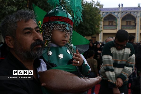 برگزاری مراسم عزاداری اربعین حسینی در شاهچراغ