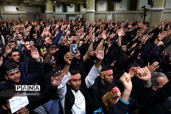 مراسم عزاداری اربعین سیدالشهدا(ع) با حضور هیئت‌های دانشجویی در حسینیه امام خمینی