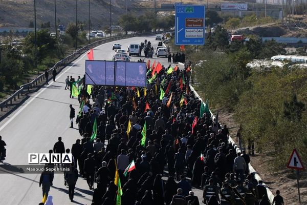 پیاده‌روی جاماندگان کربلا از مصلی تا وادی رحمت تبریز