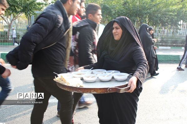 شورحسینی در راهپیمایی  جاماندگان اربعین حسینی