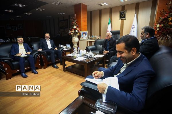 دیدار وزیر آموزش و پرورش با جمعی از نمایندگان مجلس