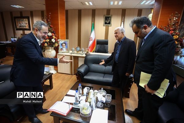 دیدار وزیر آموزش و پرورش با جمعی از نمایندگان مجلس