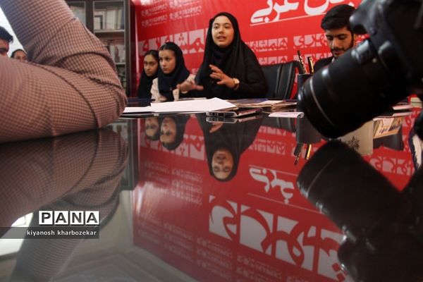 حضور نمایندگان مجلس دانش‌آموزی آذربایجان غربی در دفتر روزنامه همشهری