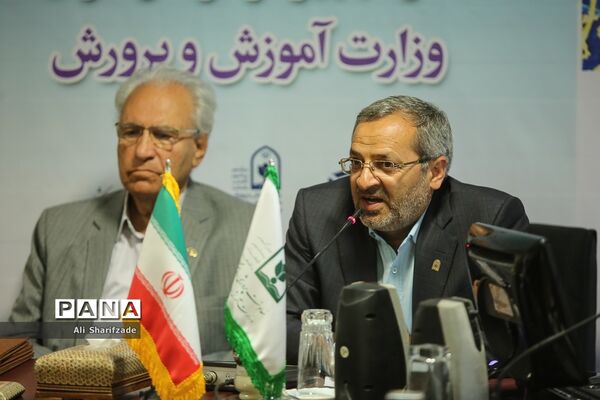 انعقاد تفاهم‌نامه احداث و تجهیز مراکز دارالقرآن الکریم وزارت آموزش و پرورش