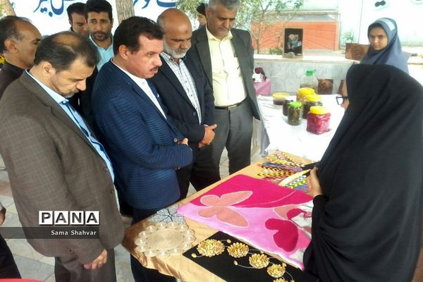 گرامیداشت هفته پیوند اولیا و مربیان در فشافویه