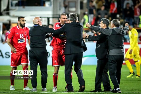 دیدار تیم های فوتبال پرسپولیس و السد قطر