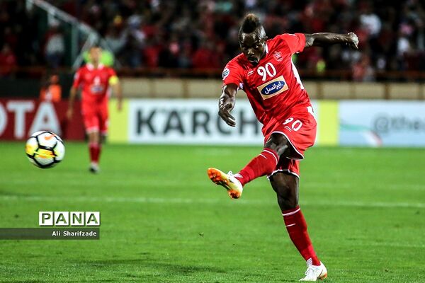 دیدار تیم های فوتبال پرسپولیس و السد قطر