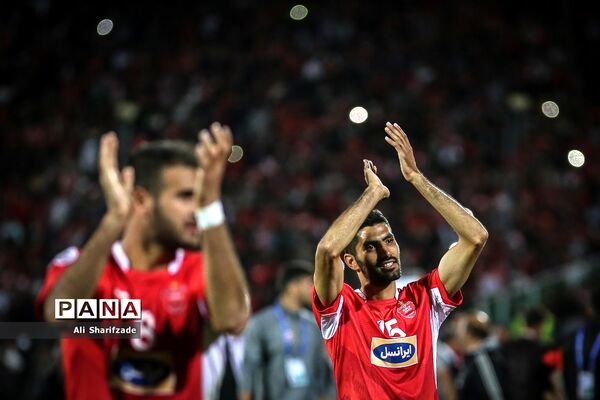 دیدار تیم های فوتبال پرسپولیس و السد قطر