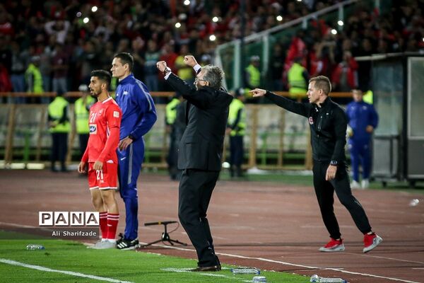 دیدار تیم های فوتبال پرسپولیس و السد قطر
