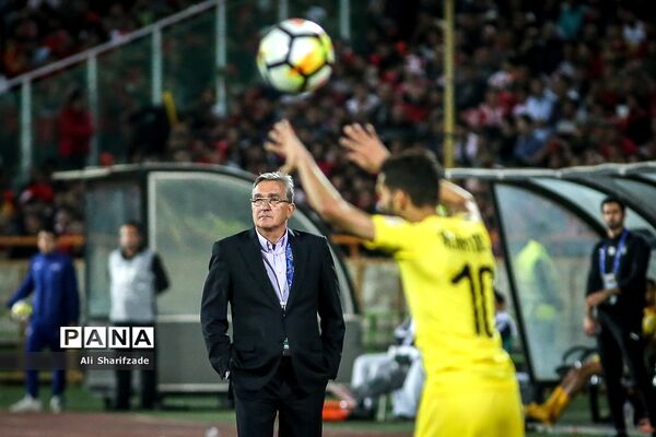 دیدار تیم های فوتبال پرسپولیس و السد قطر