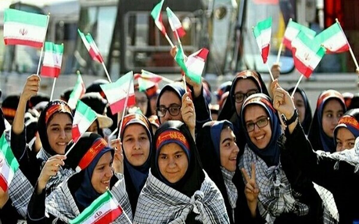 "دانش آموز انقلابی –مدرسه انقلابی " شعار هفته بسیج دانش آموزی