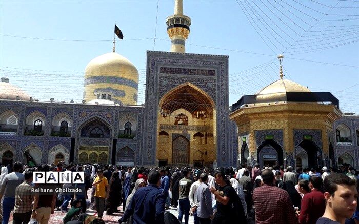 دانشجویان به پیاده‌روی رضوی می‌روند