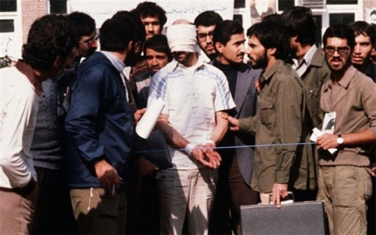 تسخیر سفارت آمریکا 48 روز پس از ورود به دانشگاه؛ پورانصاری: ما 400 نفر بودیم