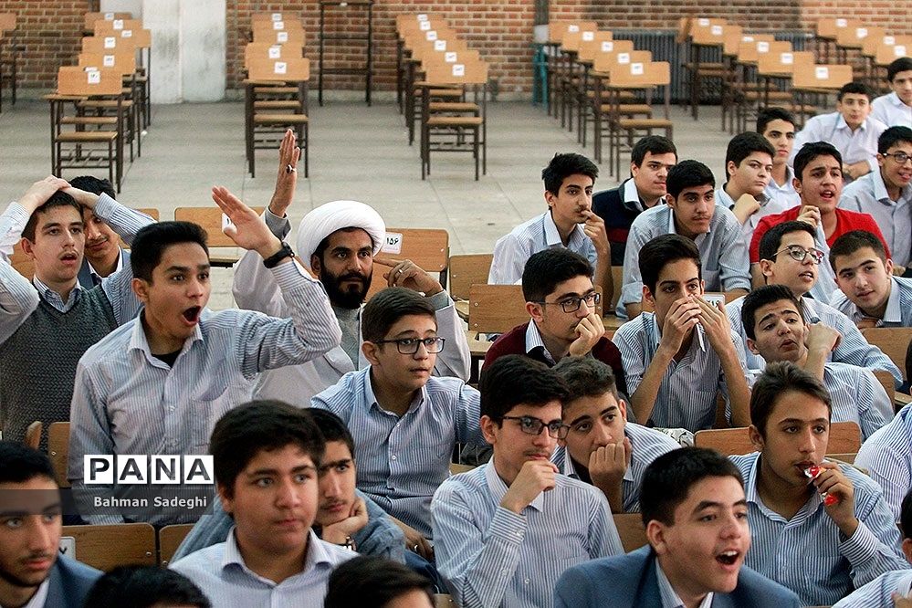 فینال لیگ قهرمانان در دبیرستان ماندگار البرز: از تشویق عربی معلم پرورشی تا تشویق کاشیما از سوی استقلالی‌ها