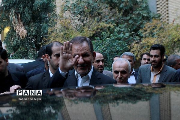 مراسم معارفه وزیرامور  اقتصاد ودارایی