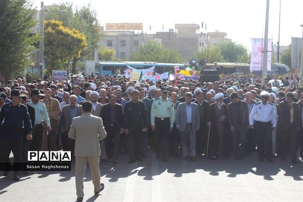 طنین فریاداستکبار ستیزی مردم اسلامشهر در سالروز یوم الله 13آبان