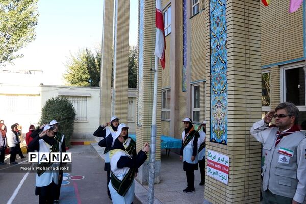 آیین نواختن زنگ استکبار ستیزی در مشهد
