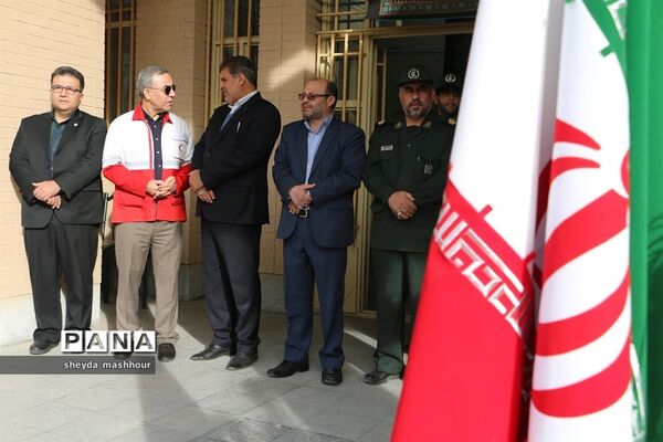 نواخته شدن زنگ استکبار ستیزی در مدارس شهرری