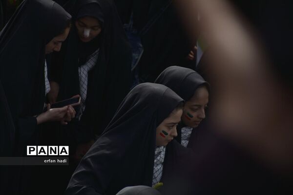 راهپیمایی 13 آبان در قم
