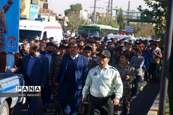 حماسه باشکوه راهپیمایی استکبار ستیزی مردم فشافویه در یوم الله 13 آبان