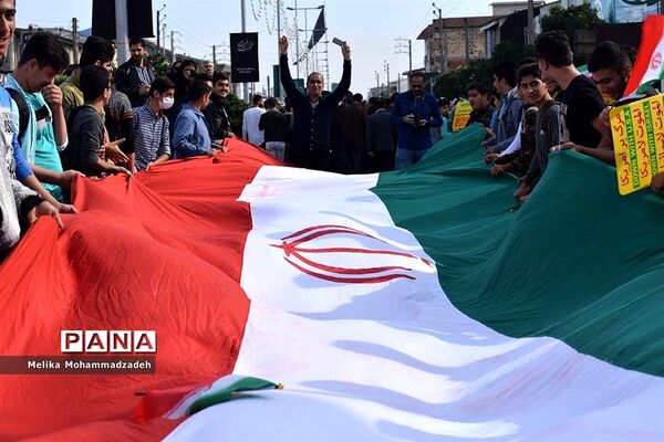 راهپیمایی 13 آبان در فریدونکنار