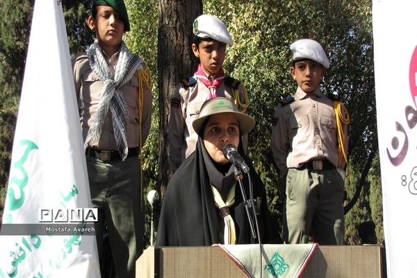 تریبون آزاد سازمان دانش آموزی در حاشیه  13آبان
