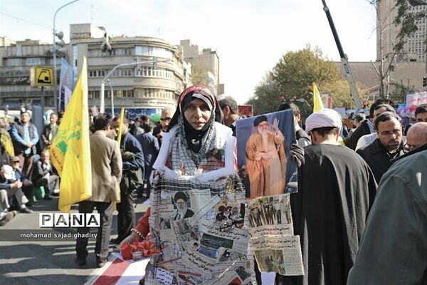 مراسم راهپیمایی ۱۳ آبان  با حضور مقامات لشکری و کشوری
