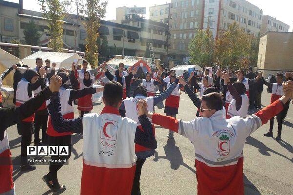 تظاهرات پرشور استکبار ستیزی مردم در شهرستان ملارد