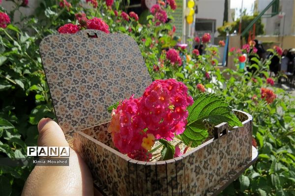 روز دانش آموز به کام دانش آموزان