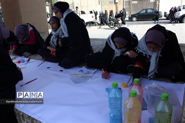 13 آبان روز مبارزه با استکبار جهانی