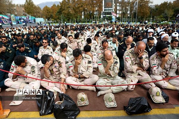 تشییع پیکر مطهر شهدای گمنام در ستاد ناجا