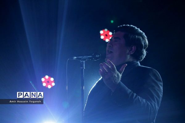 کنسرت بزرگ سالار عقیلی در جزیره کیش