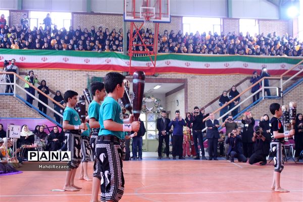 آیین افتتاحیه پنجمین  المپیاد فرهنگی ورزشی درون مدرسه‌ای