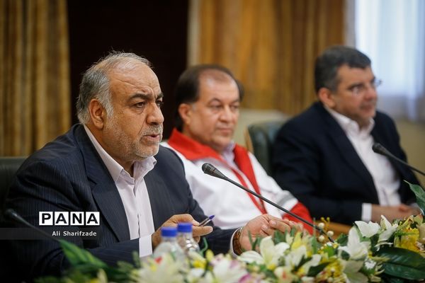 نشست گزارش روند اقدامات دولت در بازسازی مناطق زلزله زده کرمانشاه