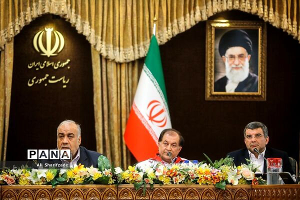 نشست گزارش روند اقدامات دولت در بازسازی مناطق زلزله زده کرمانشاه