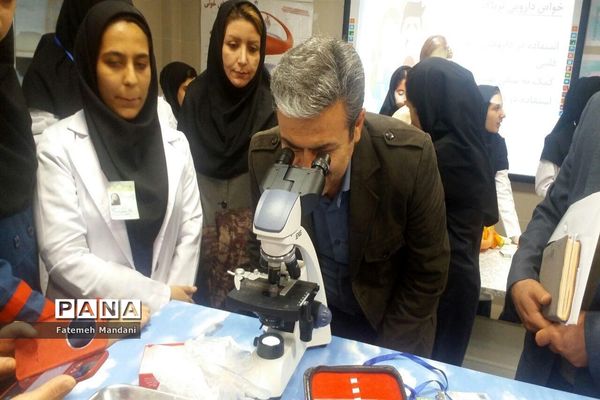 بازدید مسئولان آموزش و پرورش ملارد ازآزمایشگاه دبیرستان شهدای اقتدار