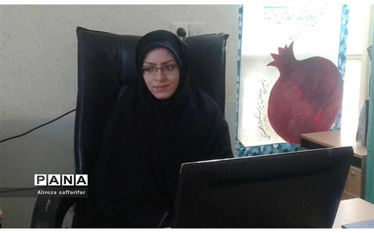 رئیس اداره کتابخانه های اردستان :بیش از ۵۰ برنامه برای هفته کتاب خوانی در اردستان تدارک دیده شده است