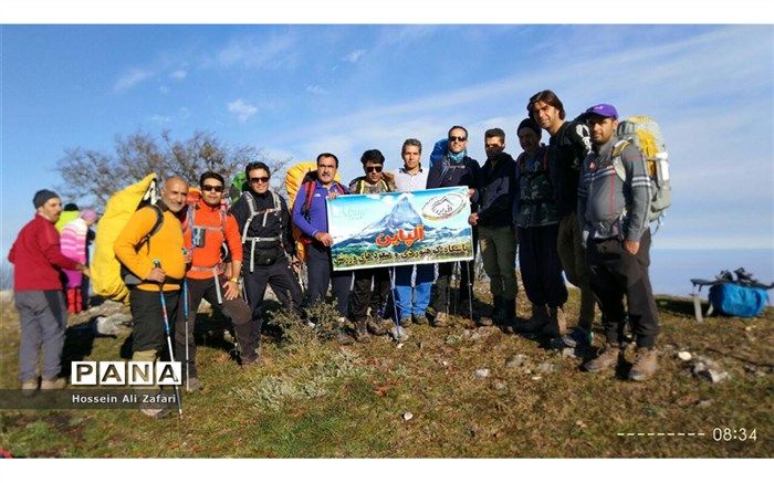 صعود به ارتفاعات جهان نمای استان گلستان توسط گروه کوهنوردی آلپاین  شیروان