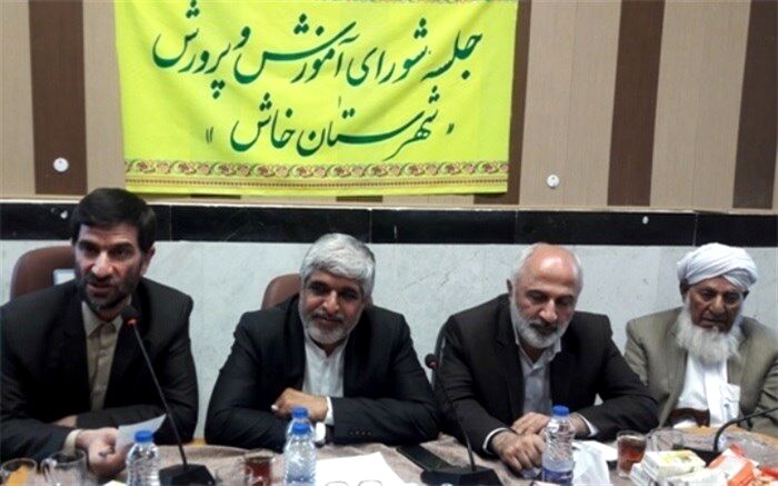 سخت کوشی مدیران و مسئولان آموزش و پرورش سیستان و بلوچستان ستودنی است