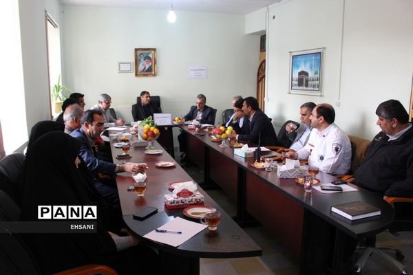 جلسه هماهنگی بیستمین  مانور سراسری زلزله و ایمنی در مدارس کهگیلویه و بویراحمد