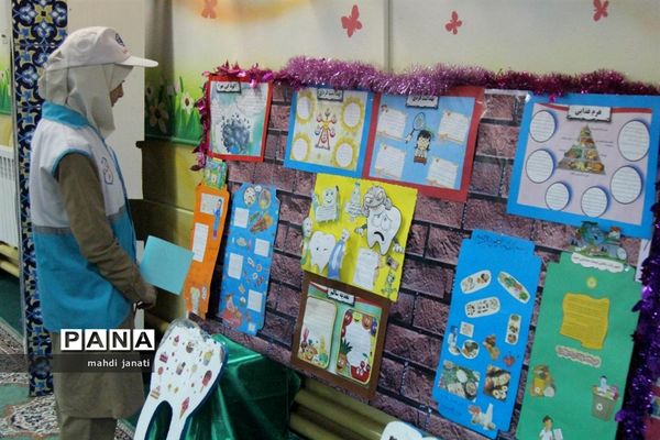 افتتاحیه برنامه سفیران سلامت دانش‌آموزی استان قم