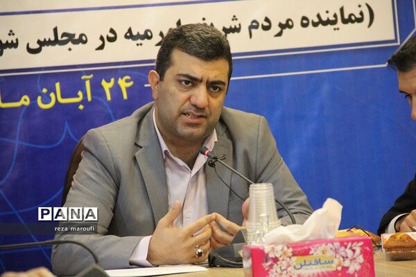 نشست خبری هادی بهادری، نماینده مردم ارومیه در مجلس شورای اسلامی